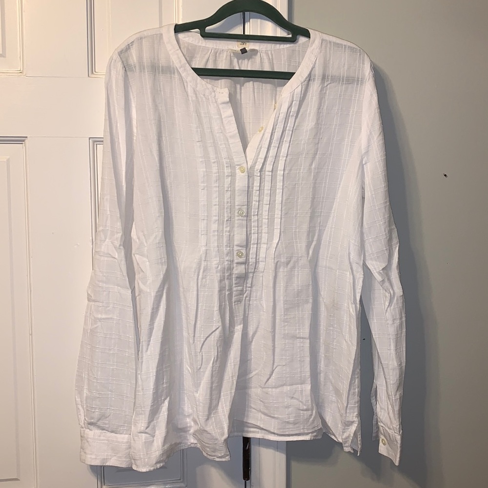 Loft the softened shirt size Large